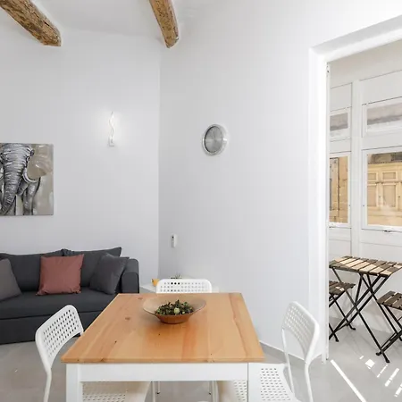 Modern, Cosy 1bd - Close To Valletta Apartment